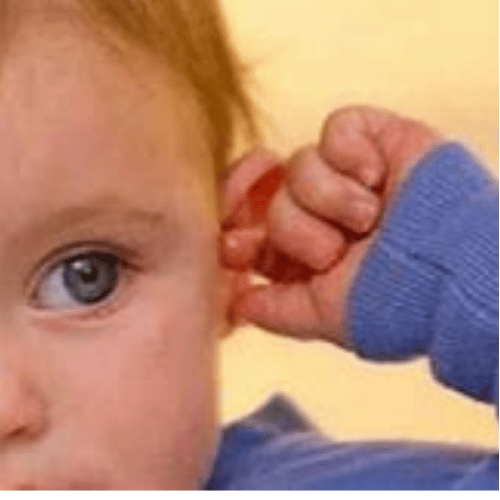 3 طرق لعلاج التهاب الأذن الوسطي والوقاية منها عند الأطفال