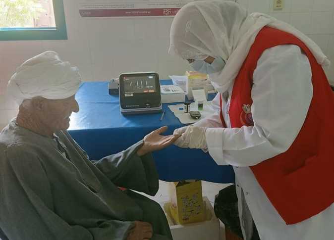 وزارة الصحة تعلن عن فحص ما يزيد عن 215 ألف مواطن فوق سن 65 عام