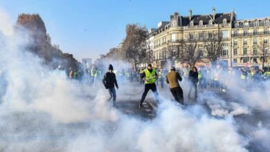 احتجاجات بفرنسا نتيجة ارتفاع أسعار الوقود