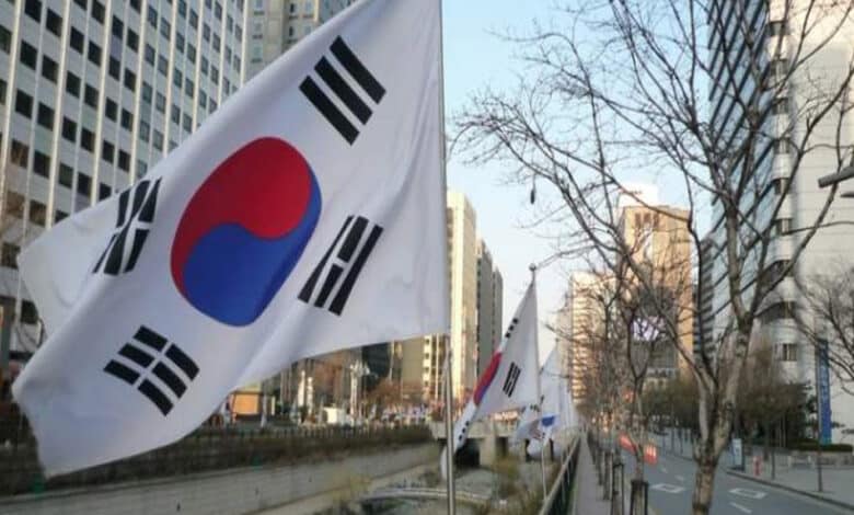 كوريا الجنوبية تعلن تنصيب "بارك جين" وزيراً للخارجية وتلقي بالضوء على النزاع مع كوريا الشمالية
