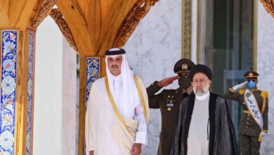 الرئيس الإيراني وأمير قطر يؤكدان على العمل على حل الخلافات بالمنطقة عبر الحوار