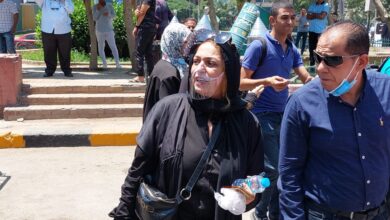 تشييع جثمان والدة نهلة سلامة من مسجد مصطفى محمود في المهندسين