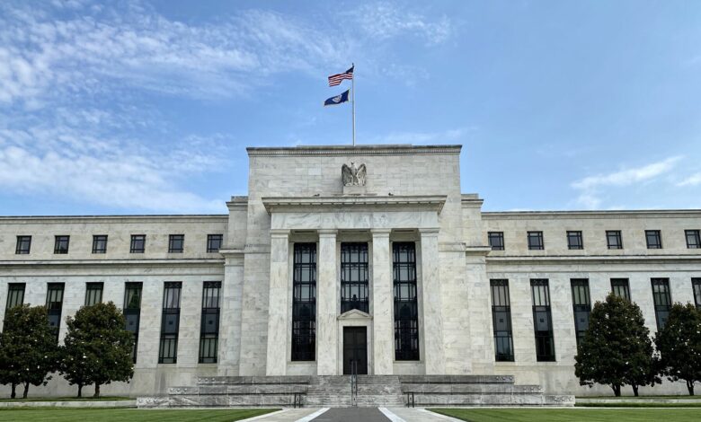الفيدرالي الأمريكي يرفع الفائدة للمرة الخامسة على التوالي