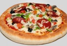 طريقة و مقادير عجينة البيتزا الهشة