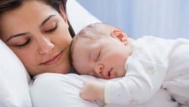 علامات عدم شبع الطفل من الرضاعة الطبيعية