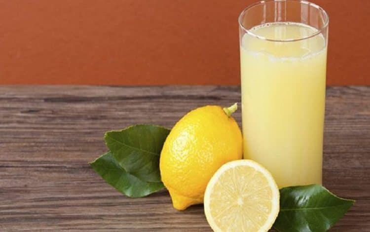 ما فائدة عصير الليمون