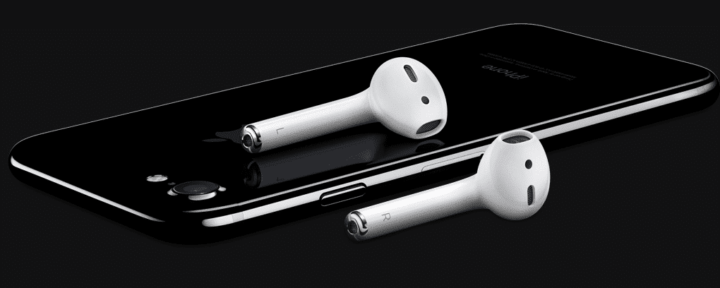 سماعات AirPods